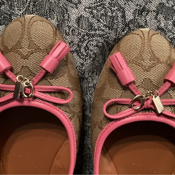 Coach NIB Benni signature logo flats in khaki and pink - Picture 3 of 7